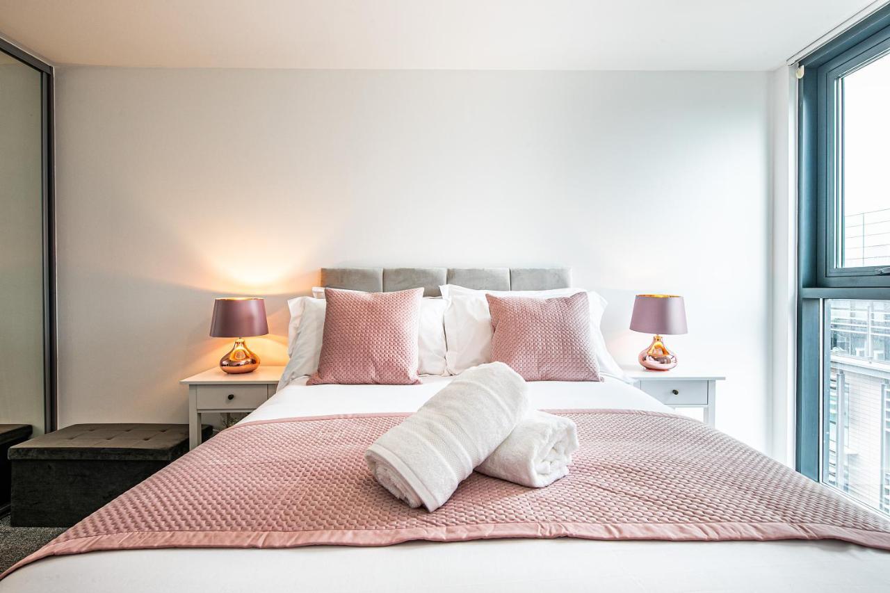 Apartment Free Parking, Iquarter Luxe 2 Bed - Available & Book Today Sheffield