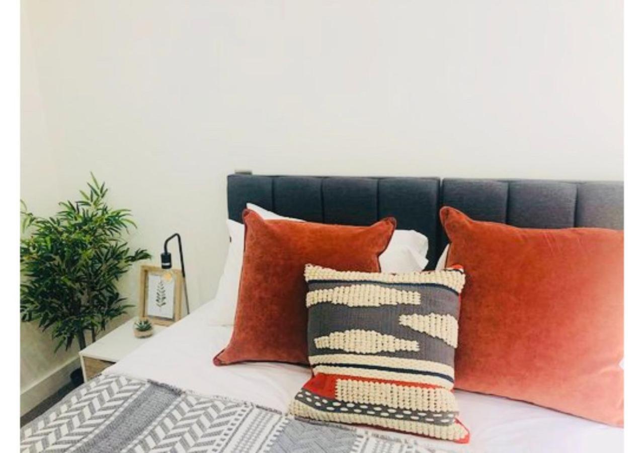 1 And 2 Bedroom Shield House Centre * Sheffield