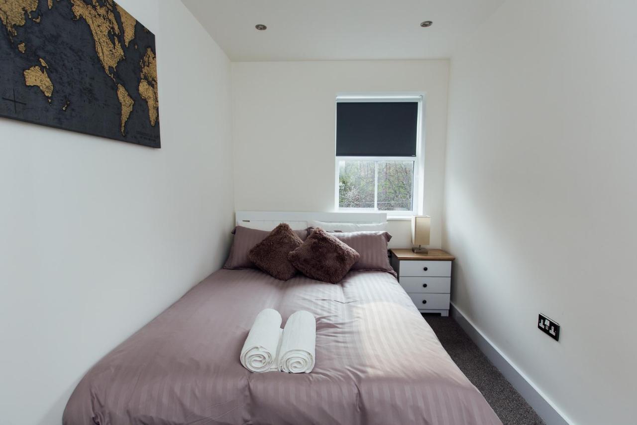 1 And 2 Bedroom Shield House Centre Apartment Sheffield