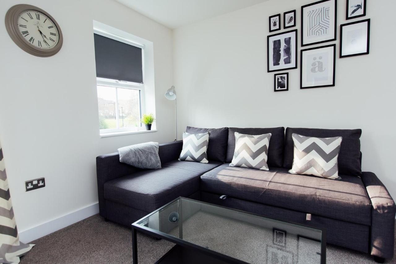 1 And 2 Bedroom Shield House Centre