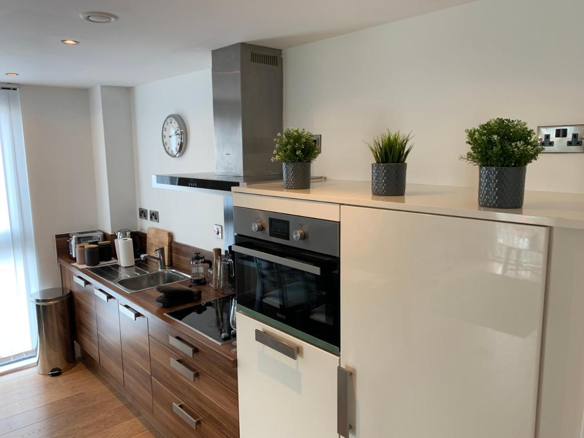 Teal 14: Centre Retreat With Panoramic Views Apartment *
