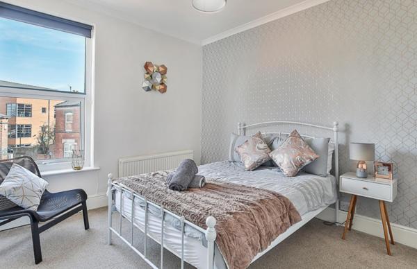Heart Of The City-flexi Cancellations-central Hub Holiday home Sheffield