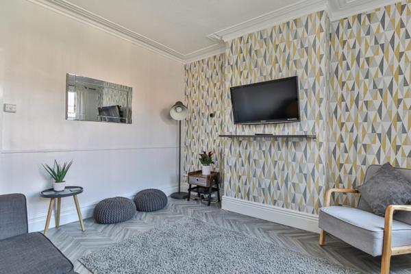 Heart Of The City-flexi Cancellations-central Hub Holiday home Sheffield