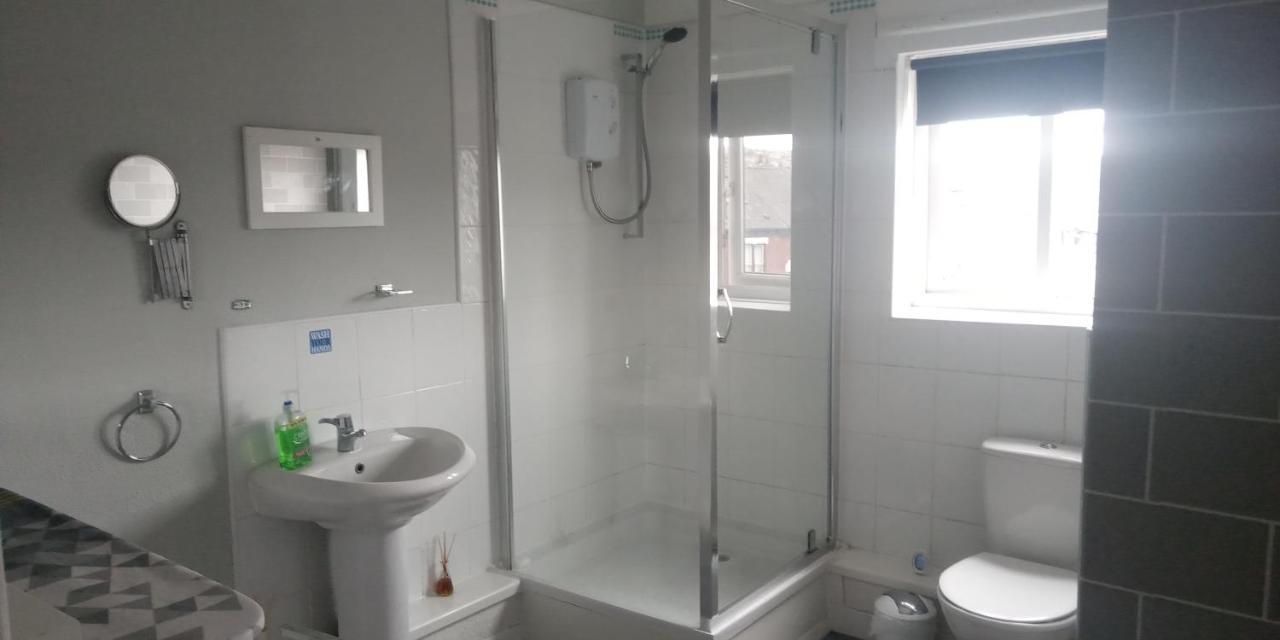 Guest house Highfields House - Free Wifi - Free Local Parking