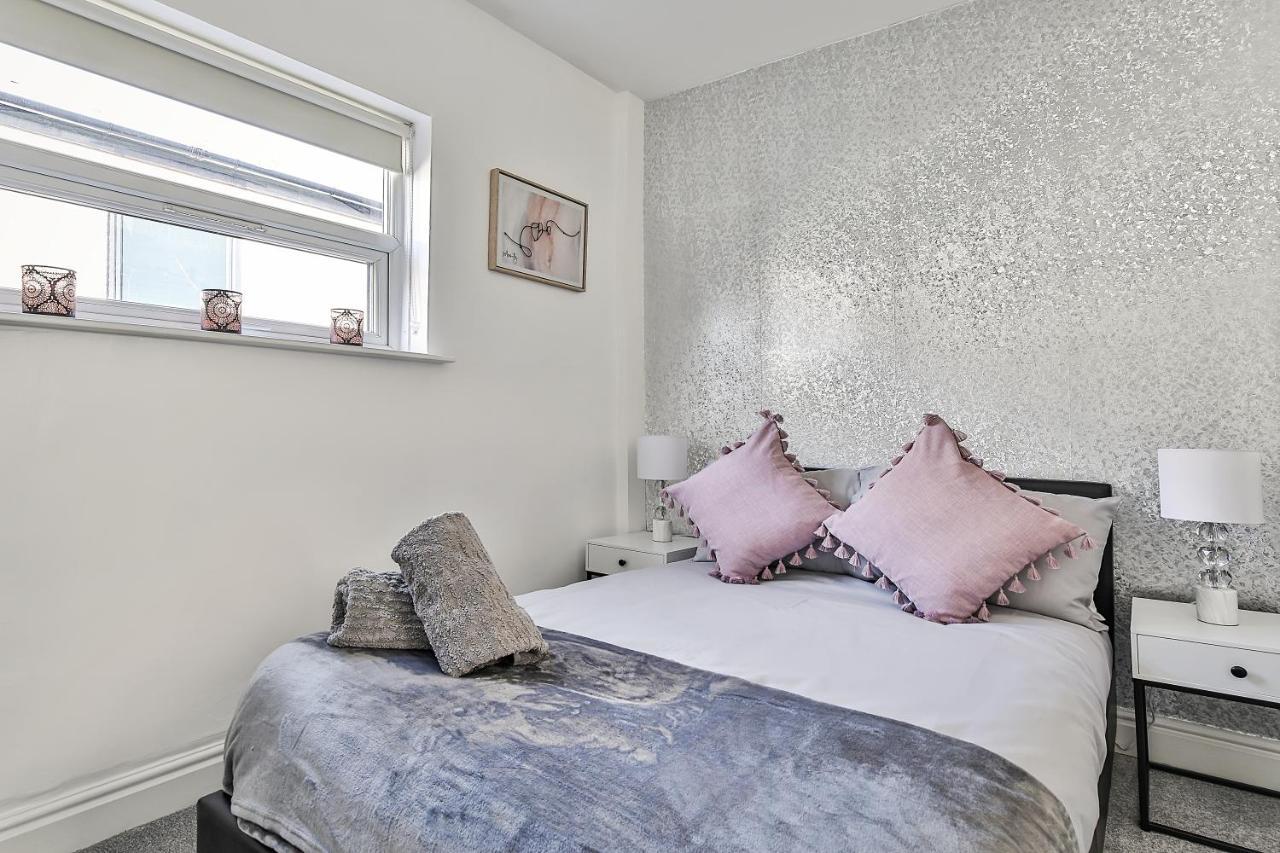 Holiday home Hidden Gem-open To Book-super Location