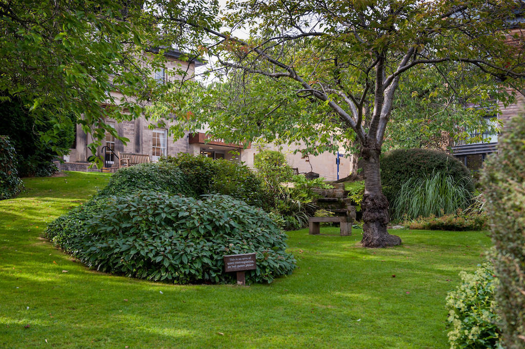 Halifax Hall 4*