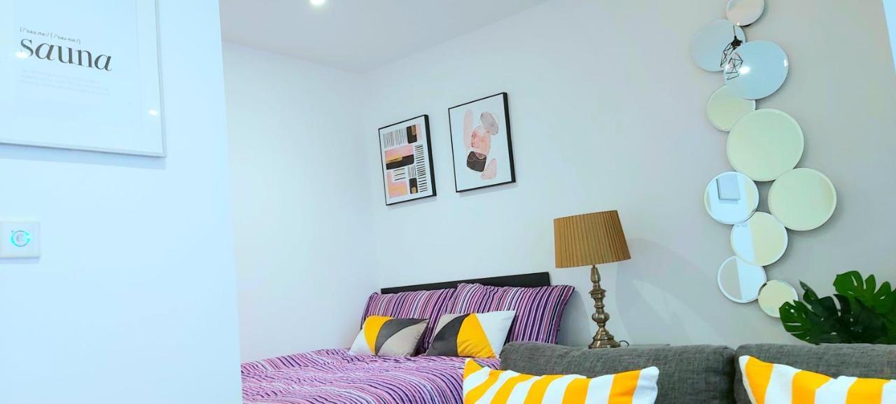 Great - Netflix, Wifi, Digital Tv *