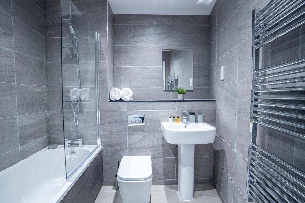Luxury - Great Central One Bedroom