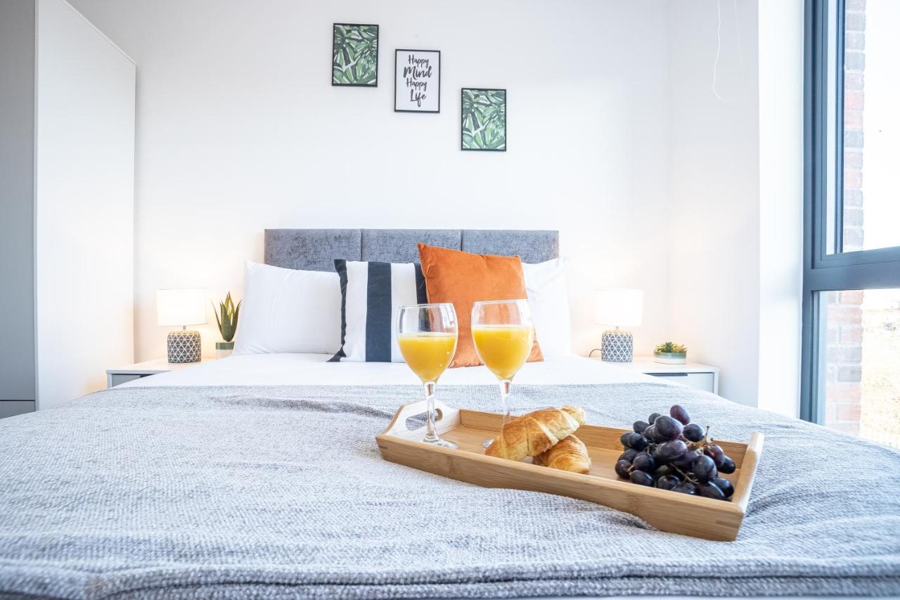 Luxury - Great Central One Bedroom Apartment *