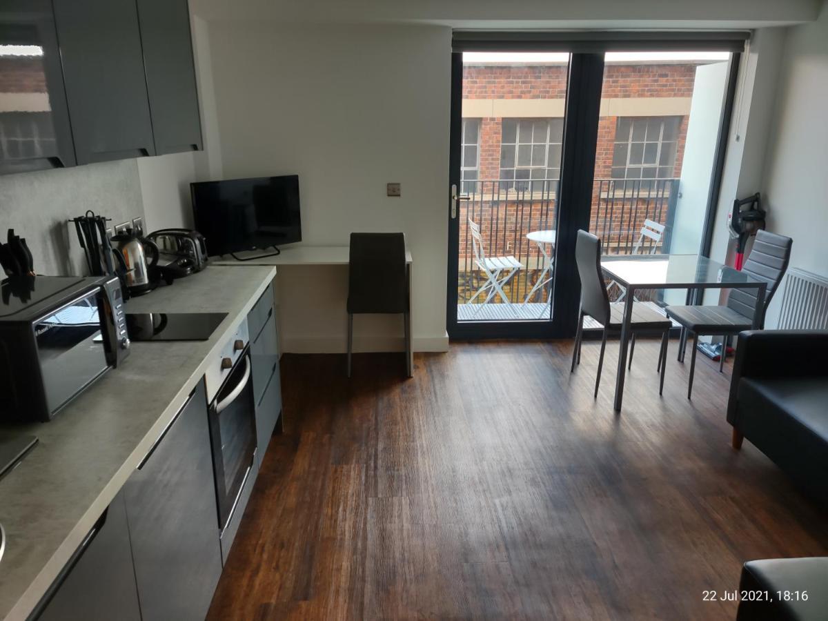 Apartment Earl Street123 *