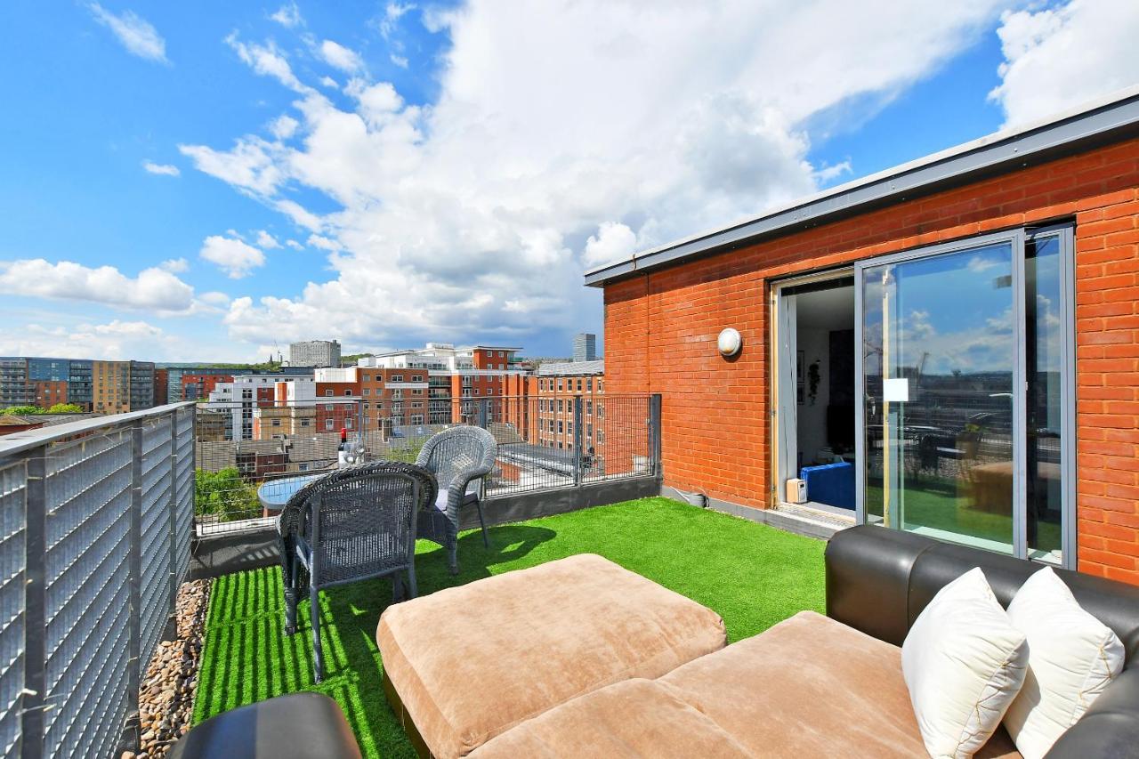 Penthouse With Rooftop Terrace & Free Parking Apartamento Sheffield