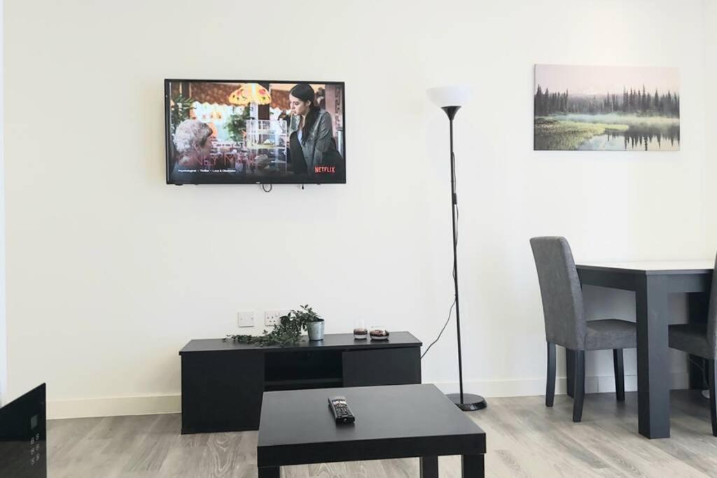 Ginger Serviced Apartment Sheffield City Centre - Netflix, Wifi, Digital Tv Sheffield