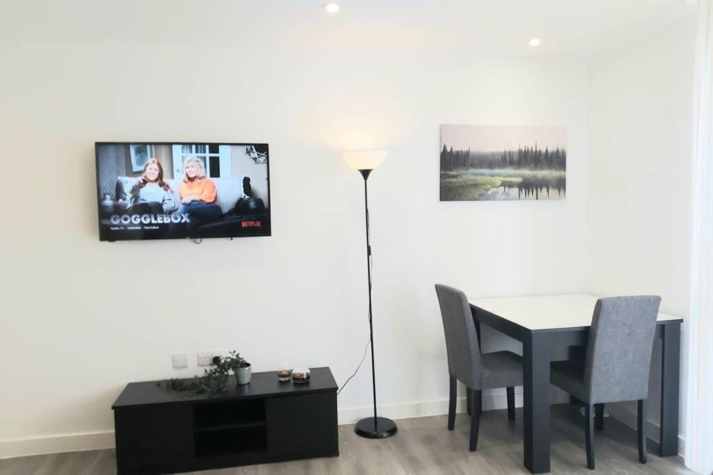 Ginger Serviced Apartment Sheffield City Centre - Netflix, Wifi, Digital Tv