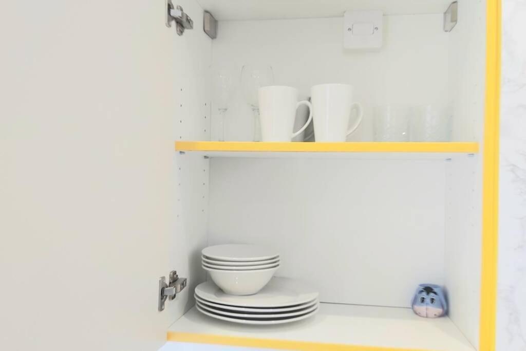 Apartment Ginger Serviced Apartment Sheffield City Centre - Netflix, Wifi, Digital Tv