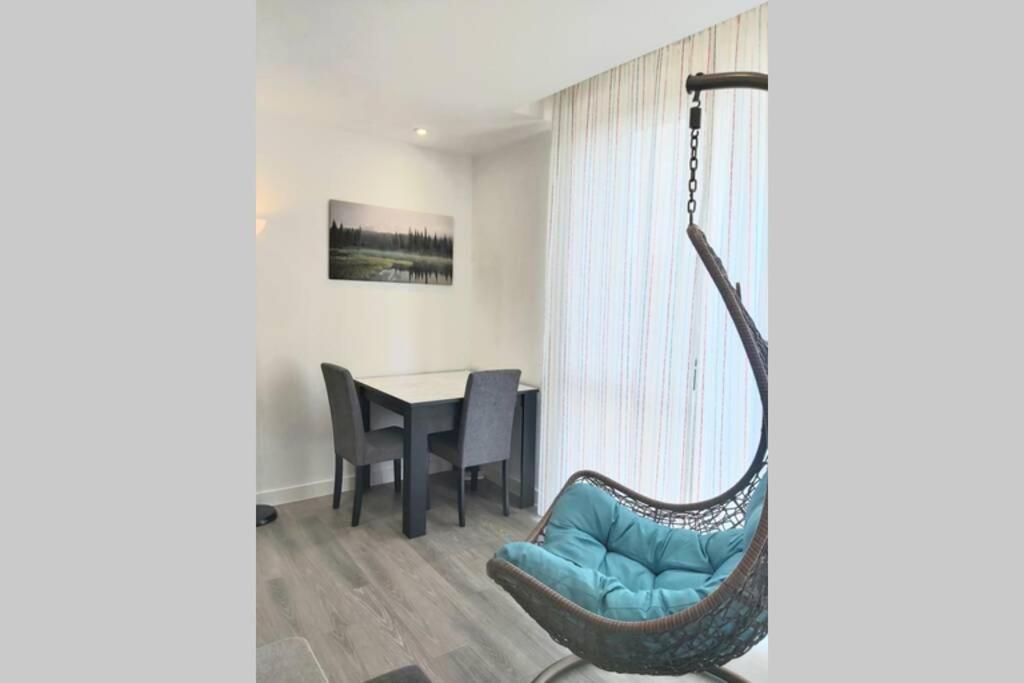 Apartment Ginger Serviced Apartment Sheffield City Centre - Netflix, Wifi, Digital Tv