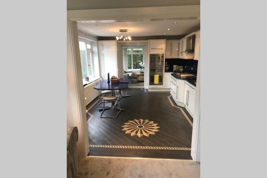 Apartment Spacious Luxury 2 Bed Flat With Sauna And Triple Garage Sheffield