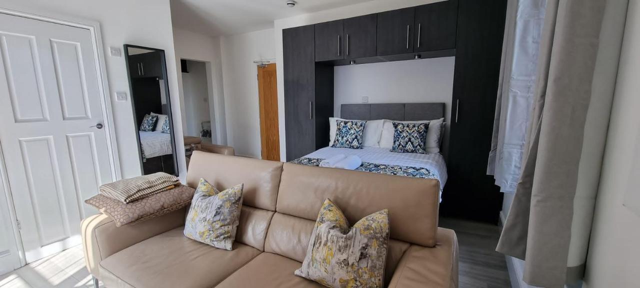Apartamento Comfortable Studio W/ Parking