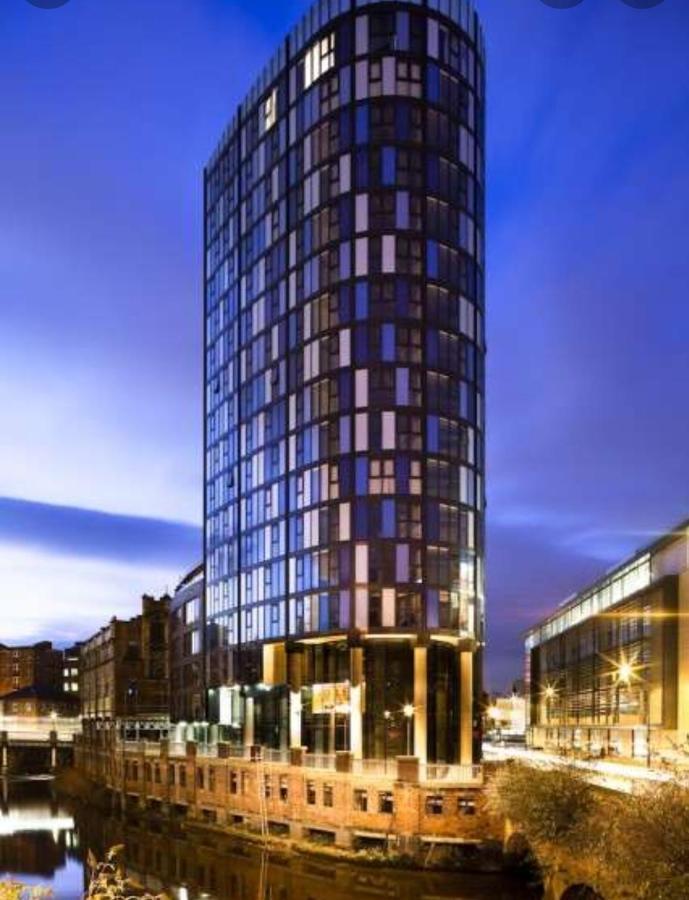 Apartment Spacious Centre 2 Bedroom *