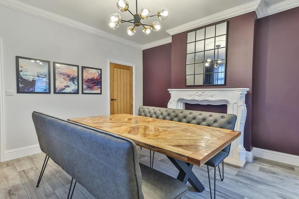 Holiday home Luxury Spacious Pad With Games
