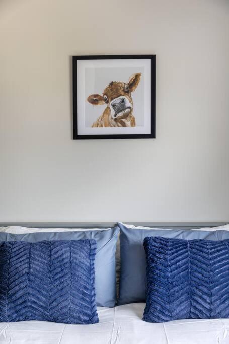 Elegant Retreat Nook At Peak District Gateway Holiday home *