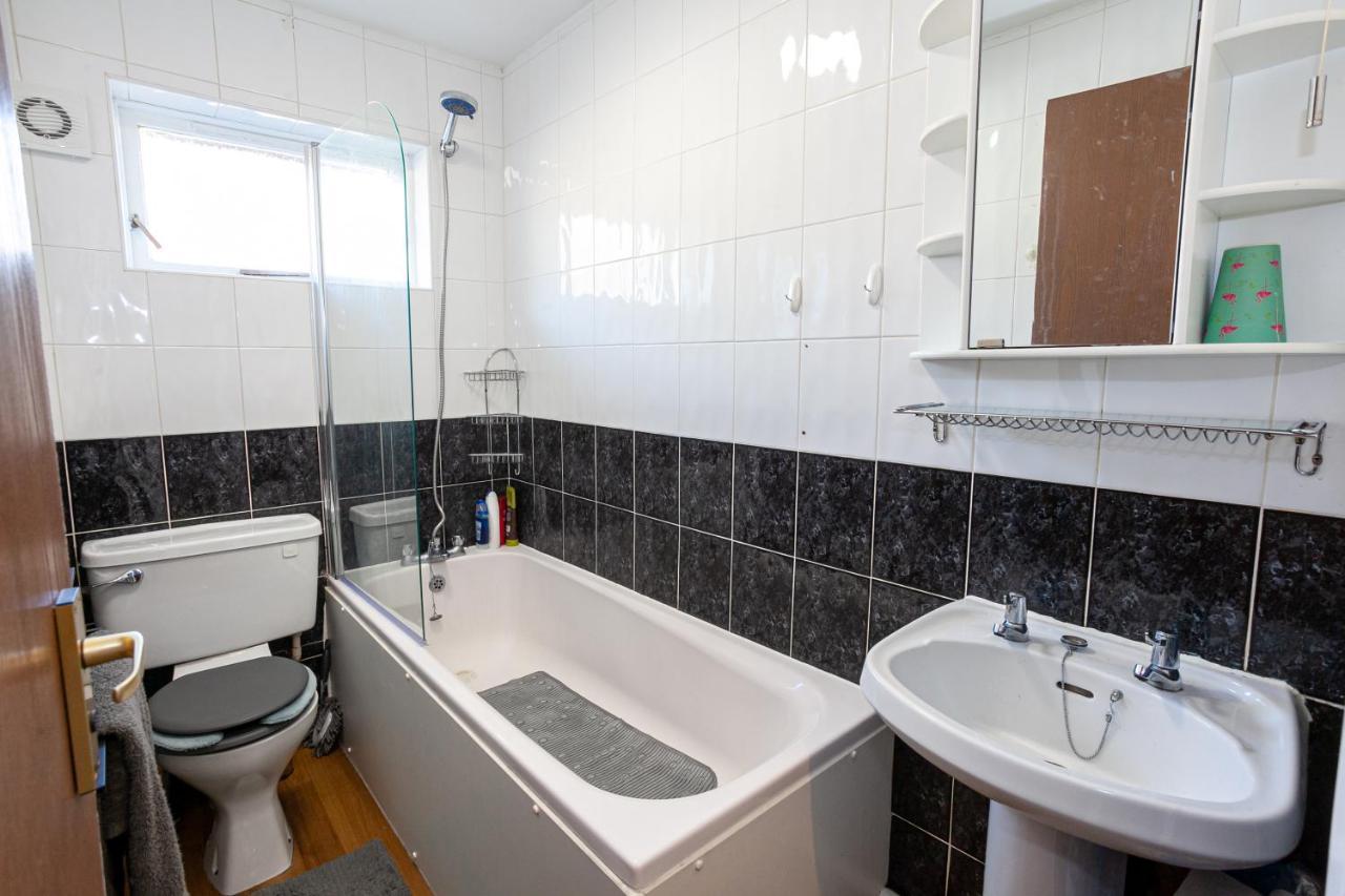 Apartamento Spacious House In - Great Location!