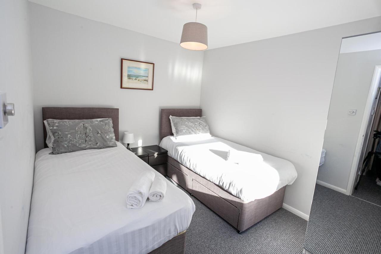 Spacious House In - Great Location! Sheffield