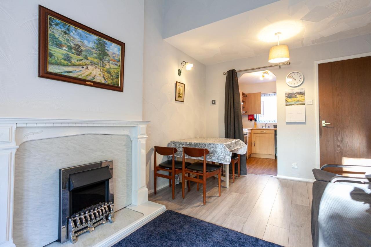 Spacious House In - Great Location! Apartamento Sheffield