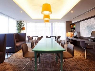 Hotel Hampton By Hilton 3*