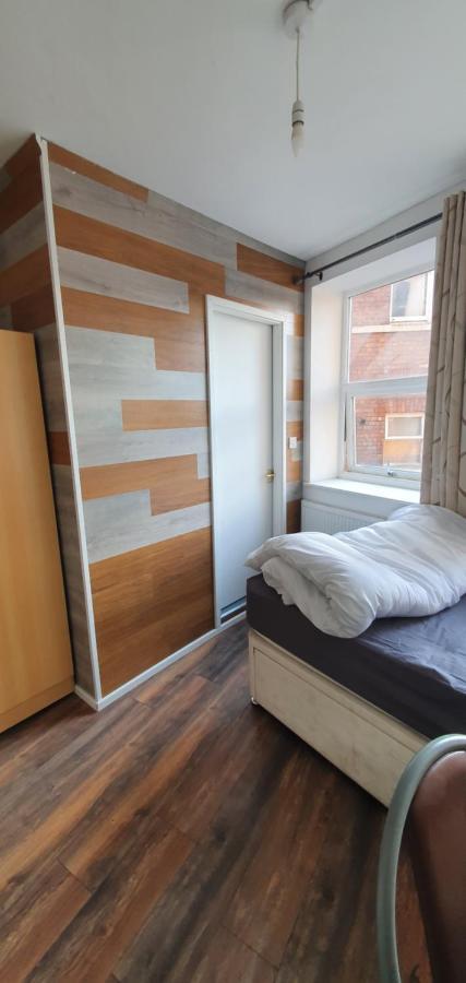 En Single Bedroom, Close To City Centre