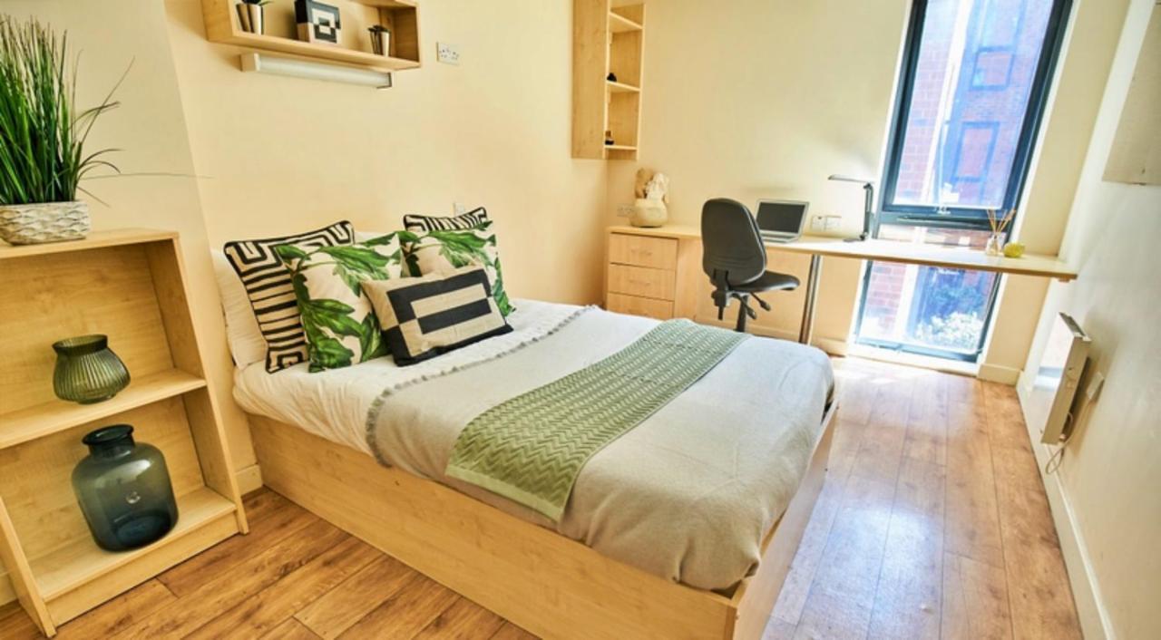 Vibrant Rooms For Students Only, Sheffield - Sk * Sheffield