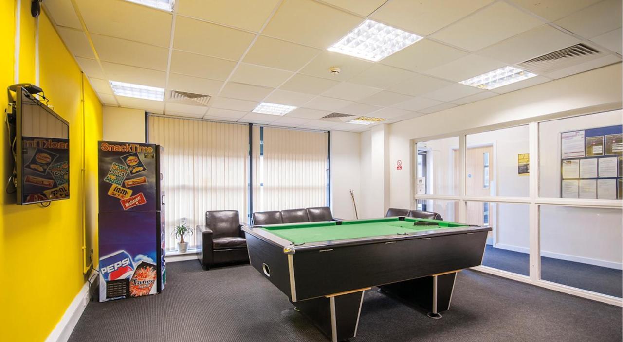 Vibrant Rooms For Students Only, Sheffield - Sk