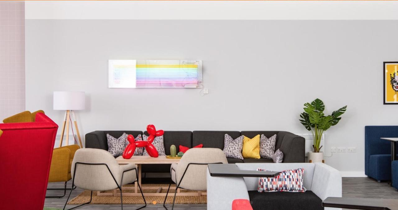 Vibrant Rooms For Students Only, Sheffield - Sk Apartment *