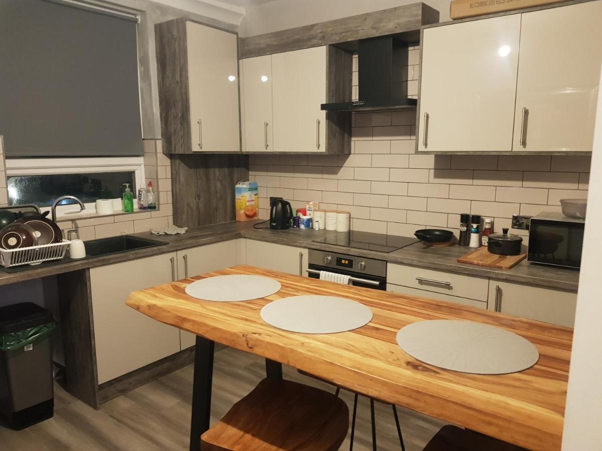 Highfields Living - Ensuite- Free Wifi- Free Local Parking * Sheffield