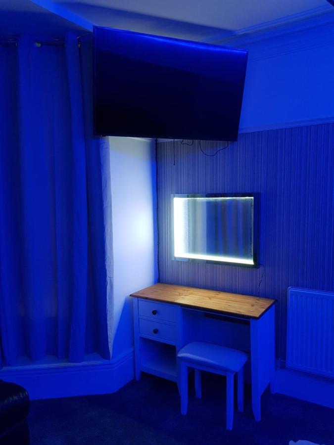 Highfields Living - Ensuite- Free Wifi- Free Local Parking Guest house Sheffield
