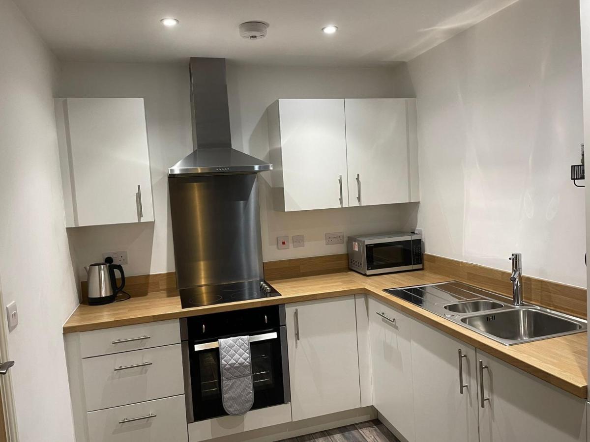 Queens - Lovely Entire Apartment Sheffield