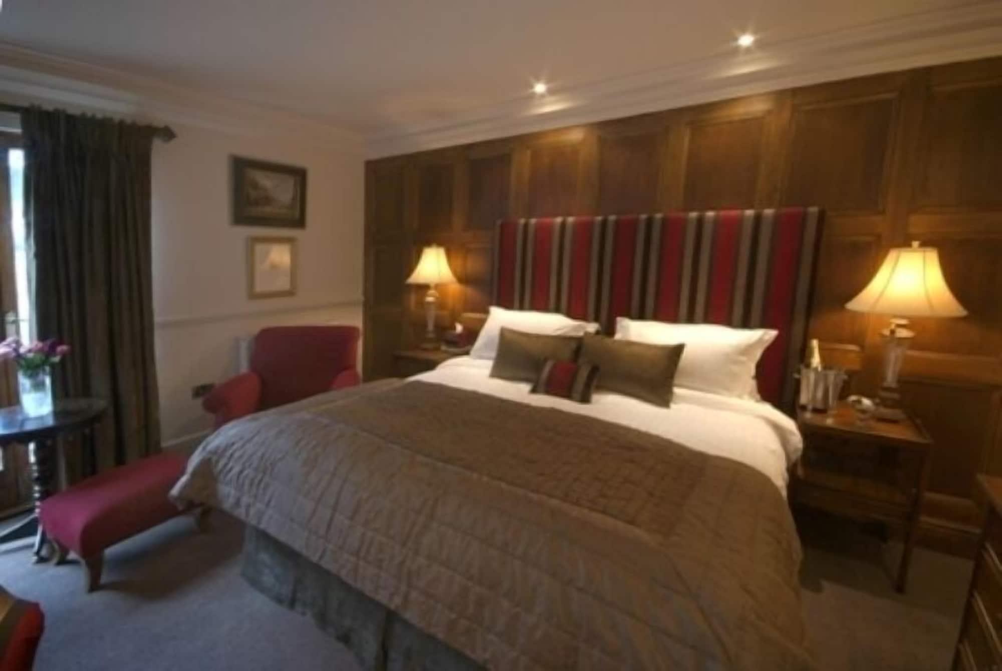 Whitley Hall Hotel 4*