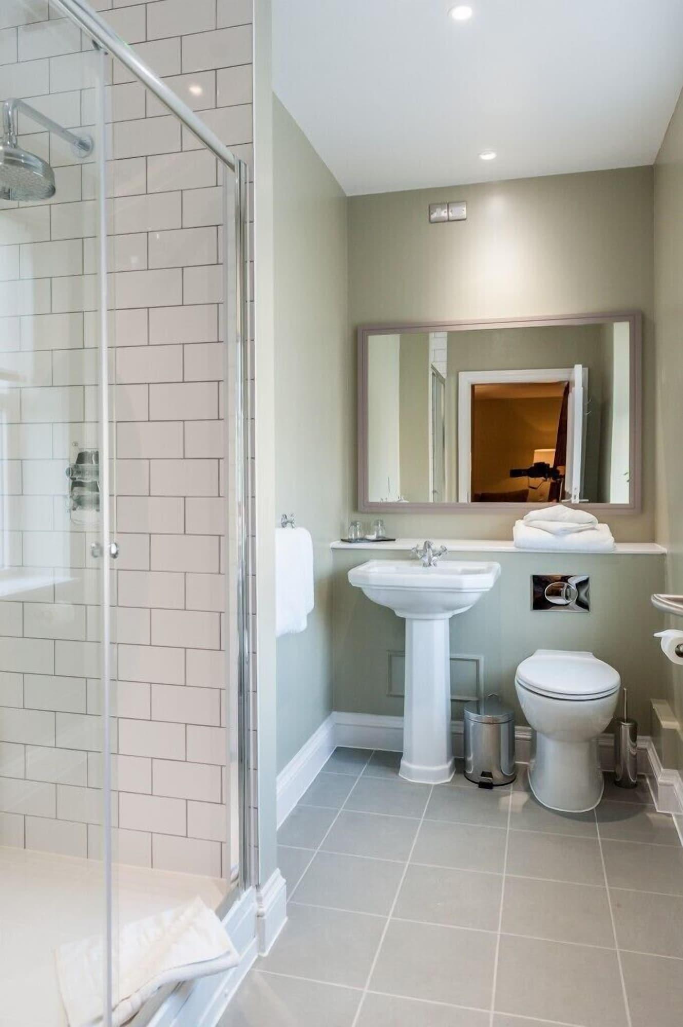 Halifax Hall 4* Sheffield
