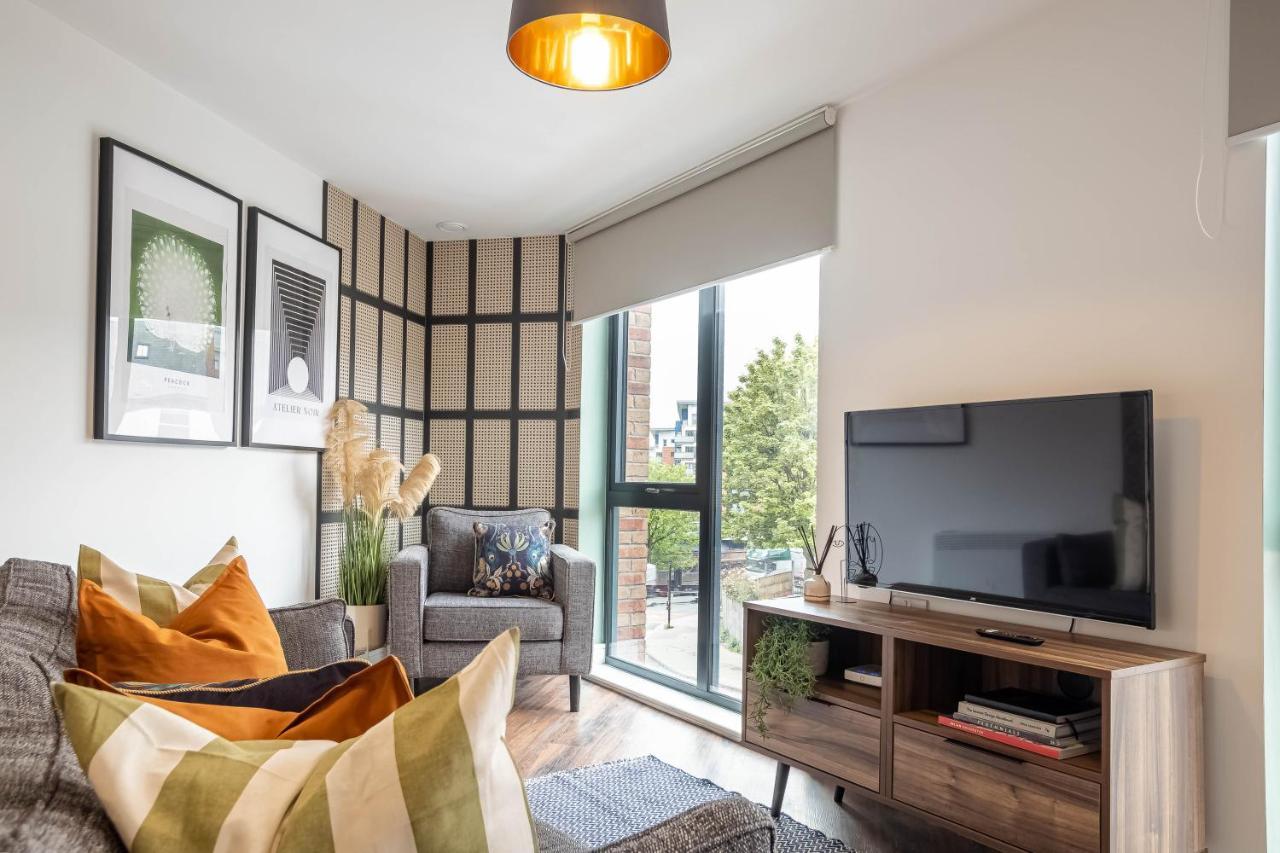 Luxe 3br Great Central View Near Sheffield