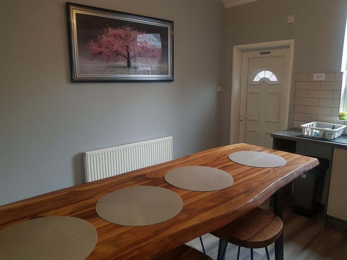 Guest house Highfields Living - Ensuite- Free Wifi- Free Local Parking Sheffield