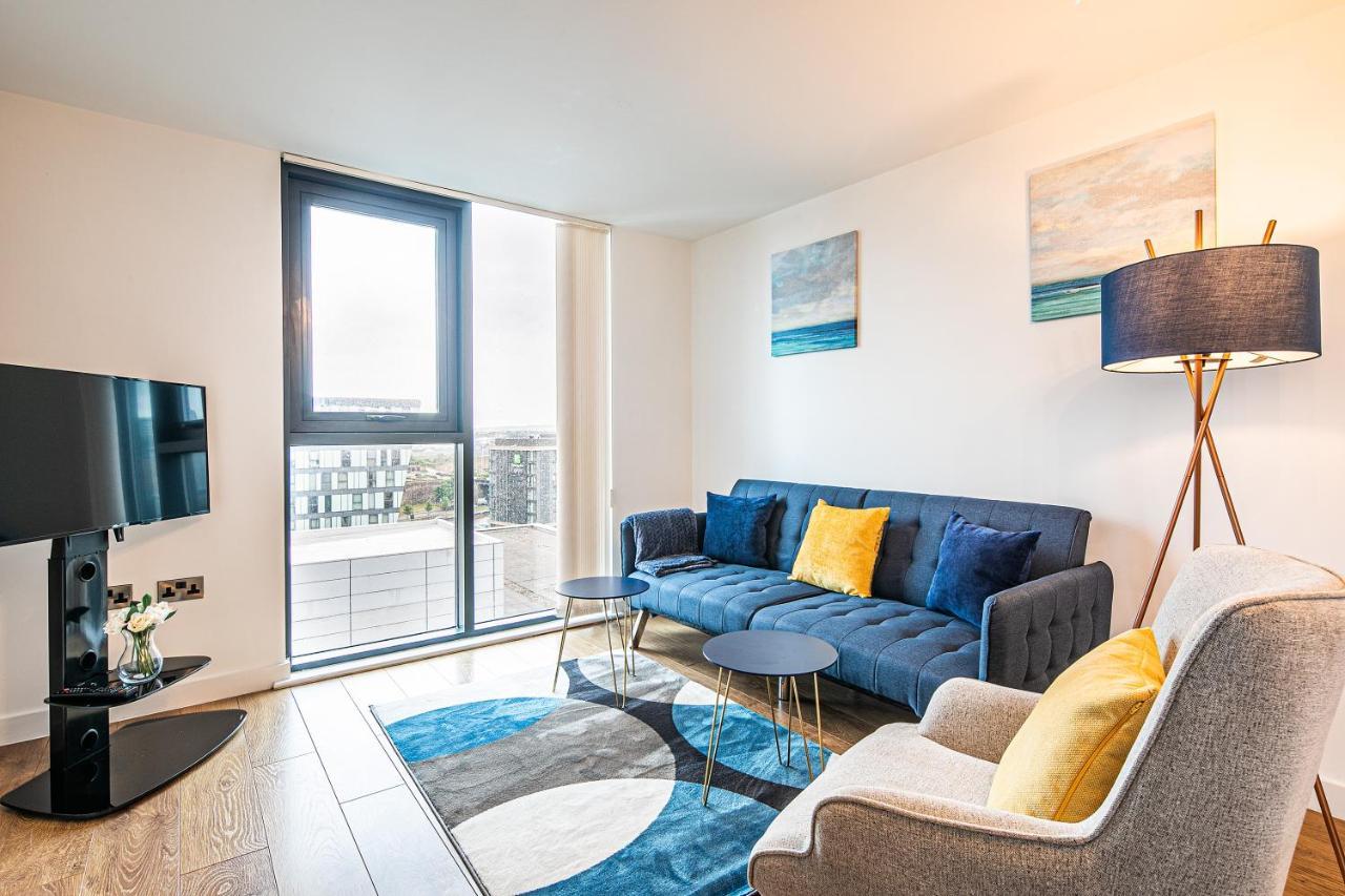 Apartment Free Parking, Iquarter Luxe 2 Bed - Available & Book Today *