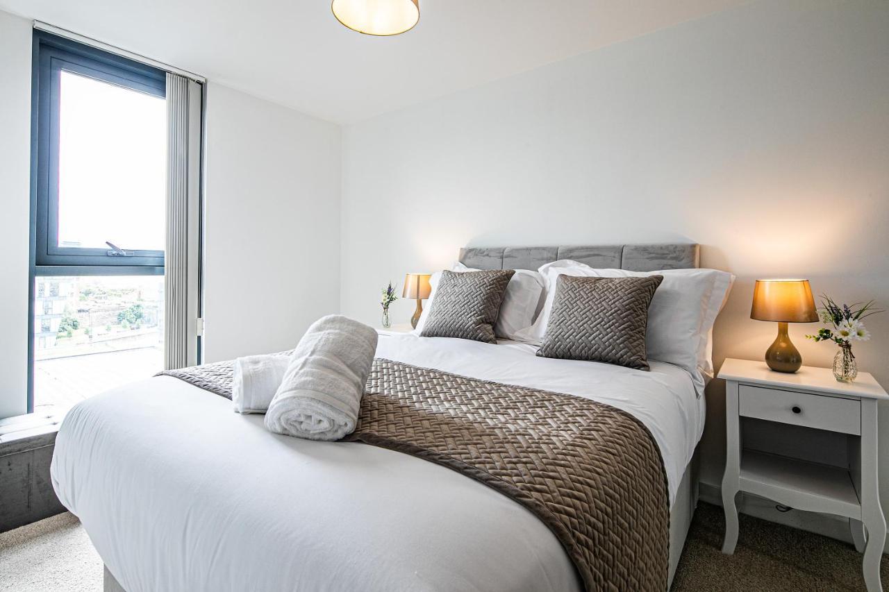 Apartment Free Parking, Iquarter Luxe 2 Bed - Available & Book Today Sheffield