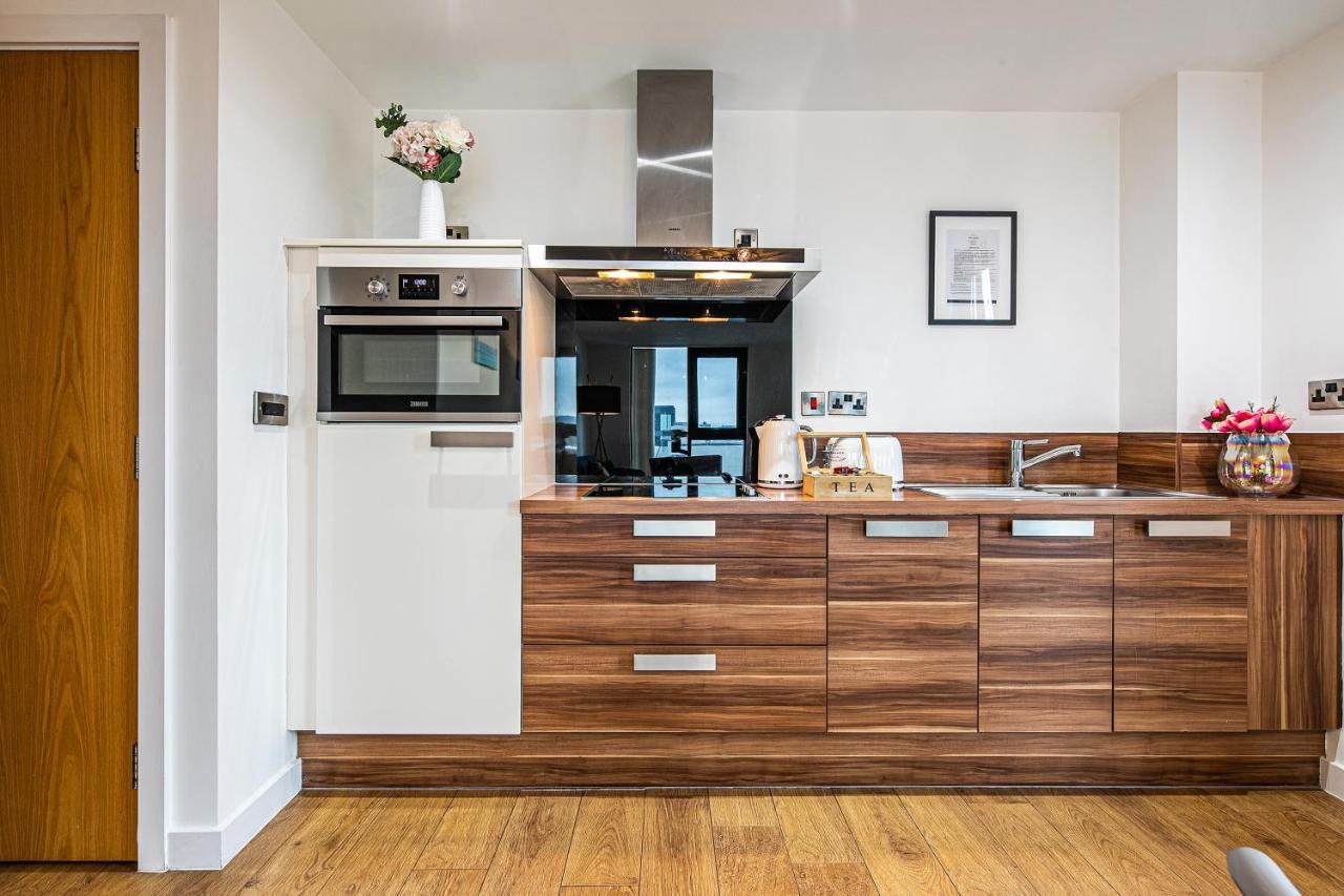 Free Parking, Iquarter Luxe 2 Bed - Available & Book Today * Sheffield