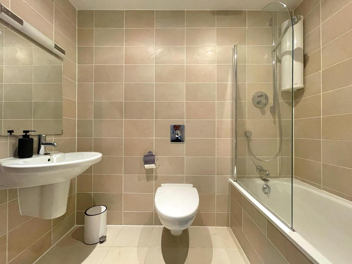 Historic Clock Tower With Rooftop Terrace And Free Secure Parking * Sheffield