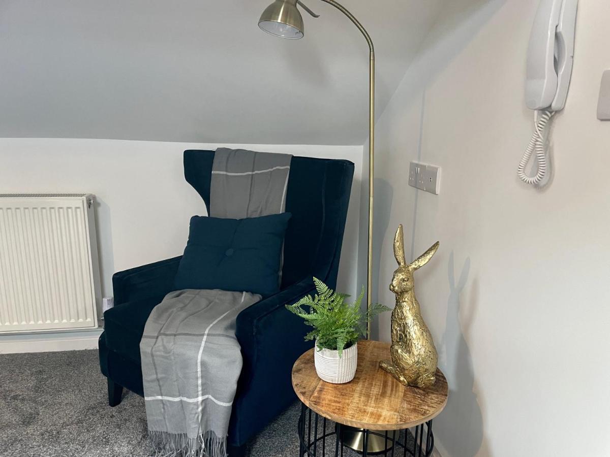 Boutique 5 Bed On Birdwell Road - Free Parking Guest house *