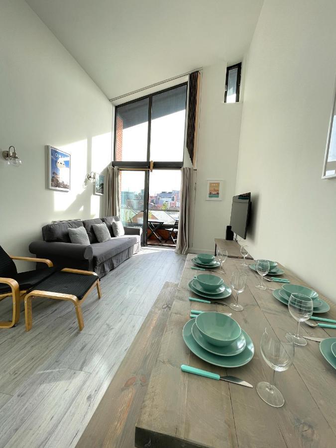 Penthouse W/ Parking * Sheffield