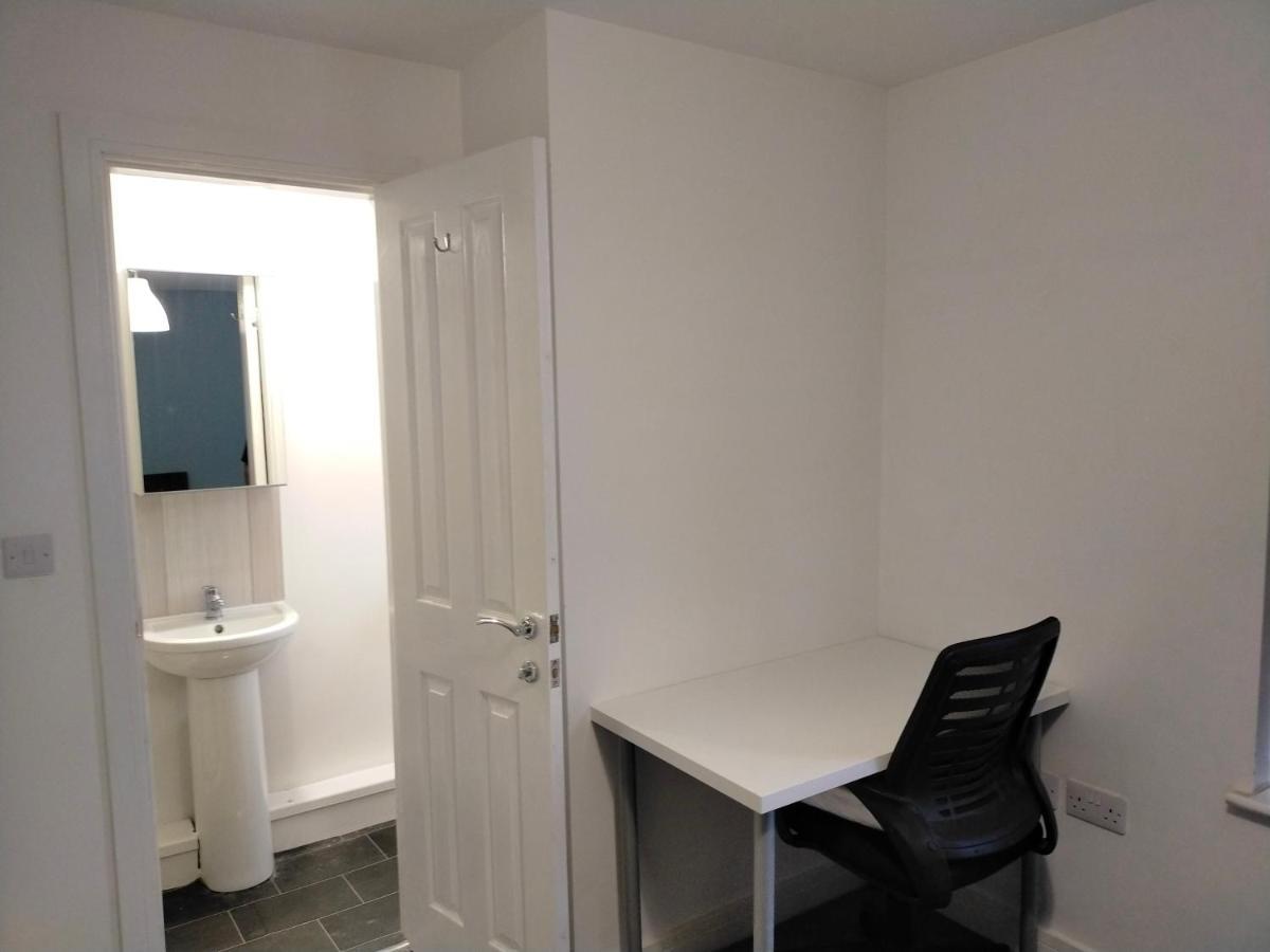 4 Bed Entire House - Heart Of The - Near Sufc * Sheffield