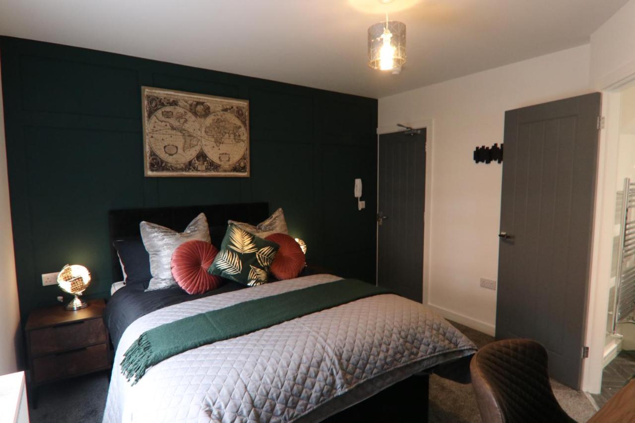 Boutique 5 Bed On Birdwell Road - Free Parking Guest house Sheffield