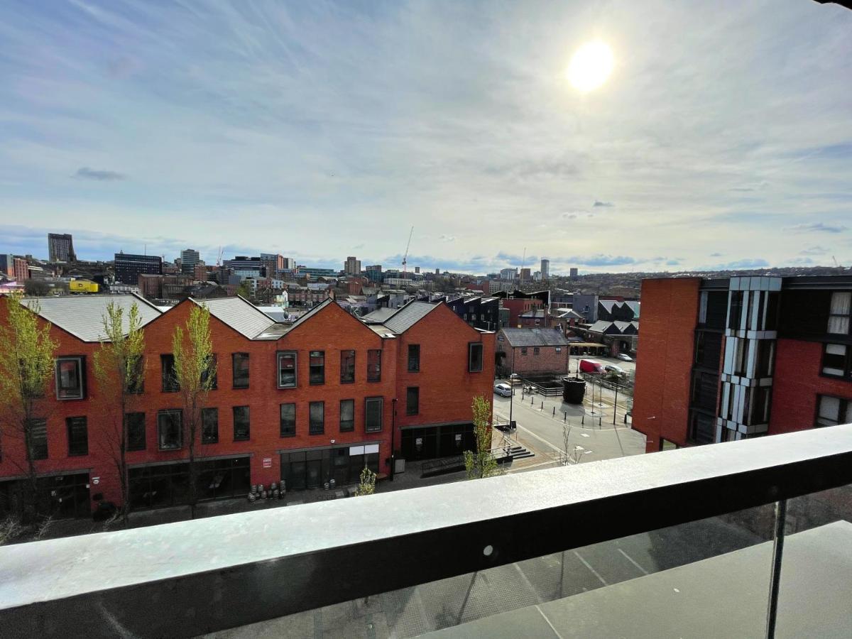Penthouse W/ Parking