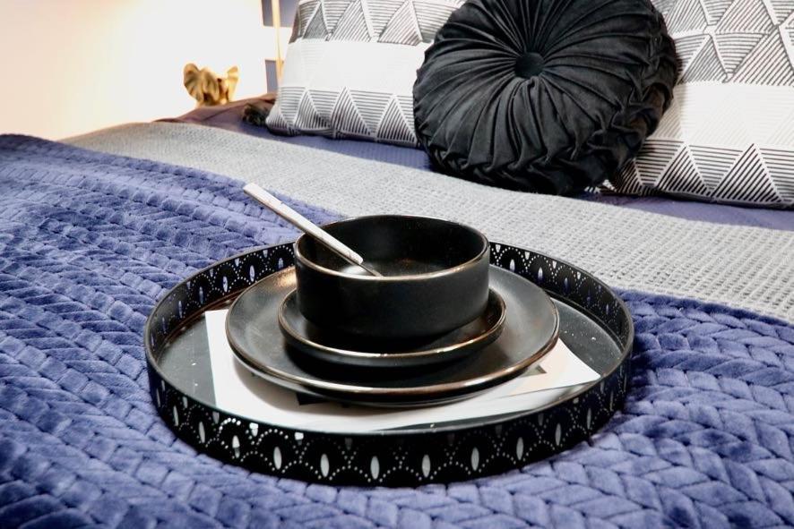 Guest house Boutique 5 Bed On Birdwell Road - Free Parking *