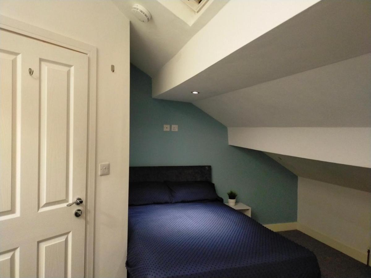 Holiday home 4 Bed Entire House - Heart Of The - Near Sufc *
